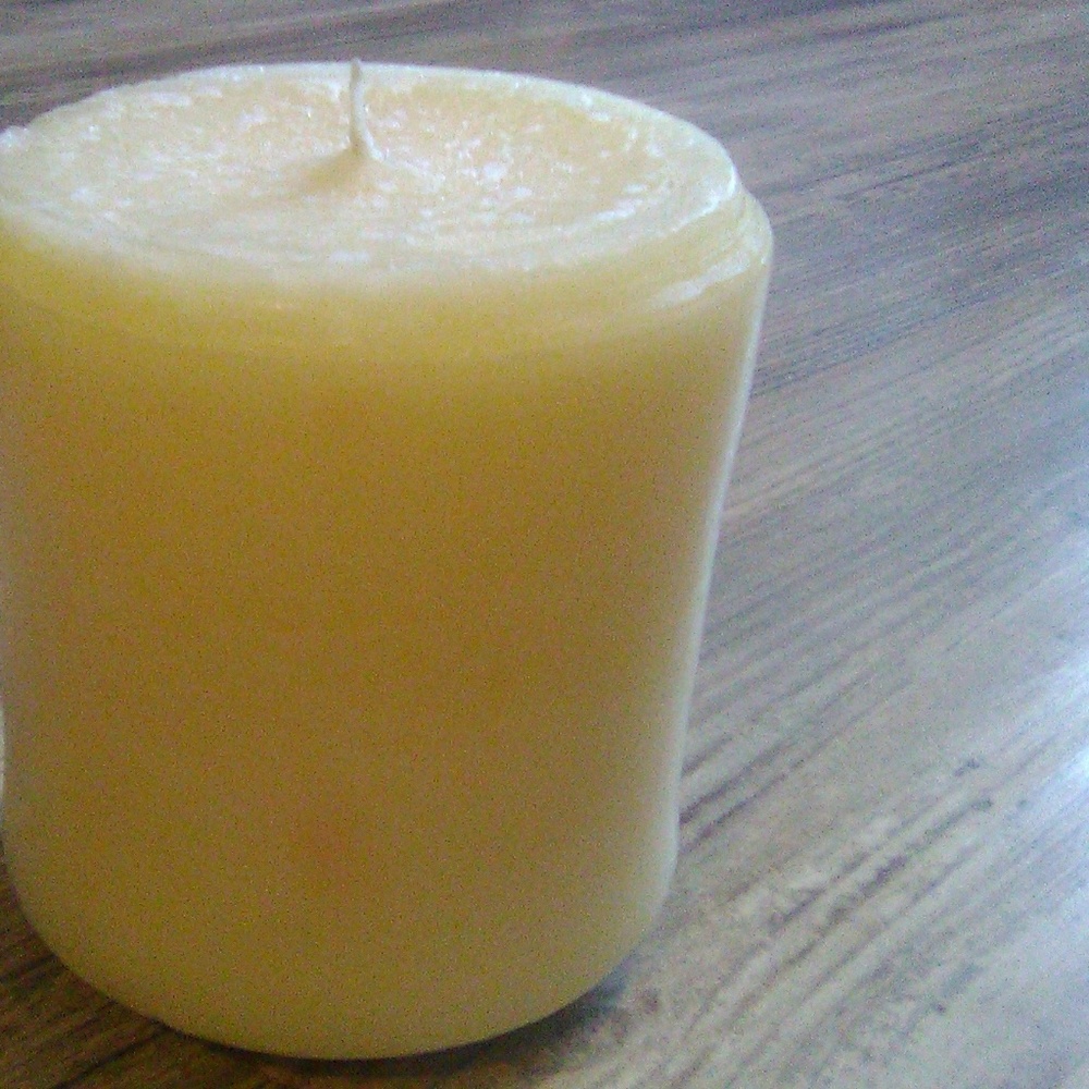 Yankee Vanilla Scented Candle
